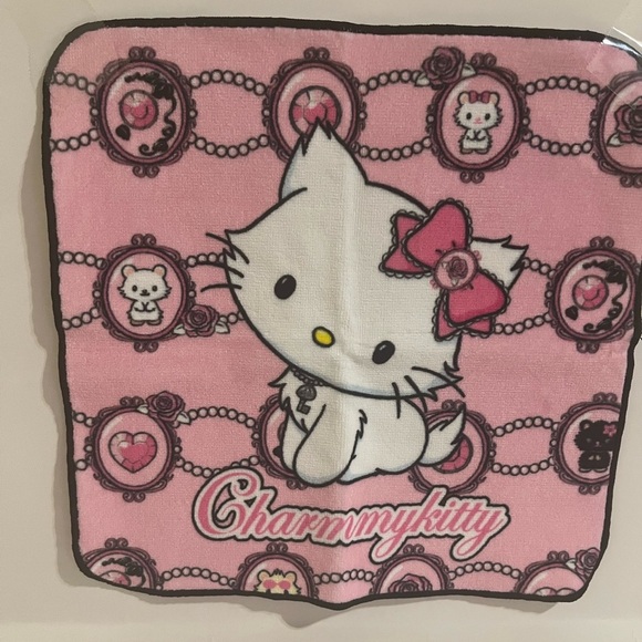 Charmmy Kitty Hand/Face Wash Cloth - Picture 1 of 5
